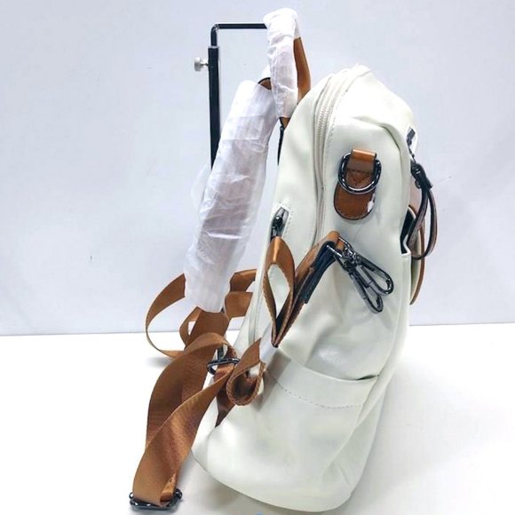 NEW Faux Leather Cluci Cream Backpack/Device Bag - Picture 3 of 13